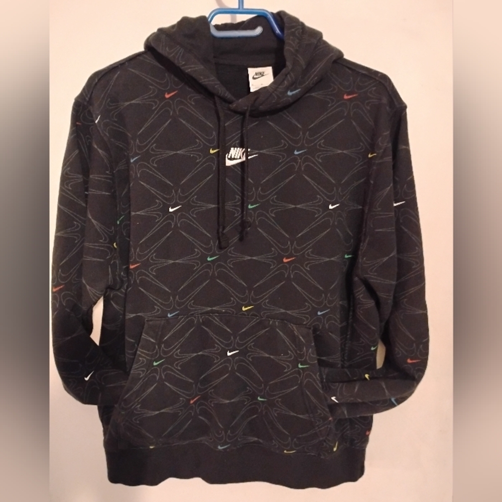NIKE SZ M HOODIE GREAT CONDITION BARELY WORN